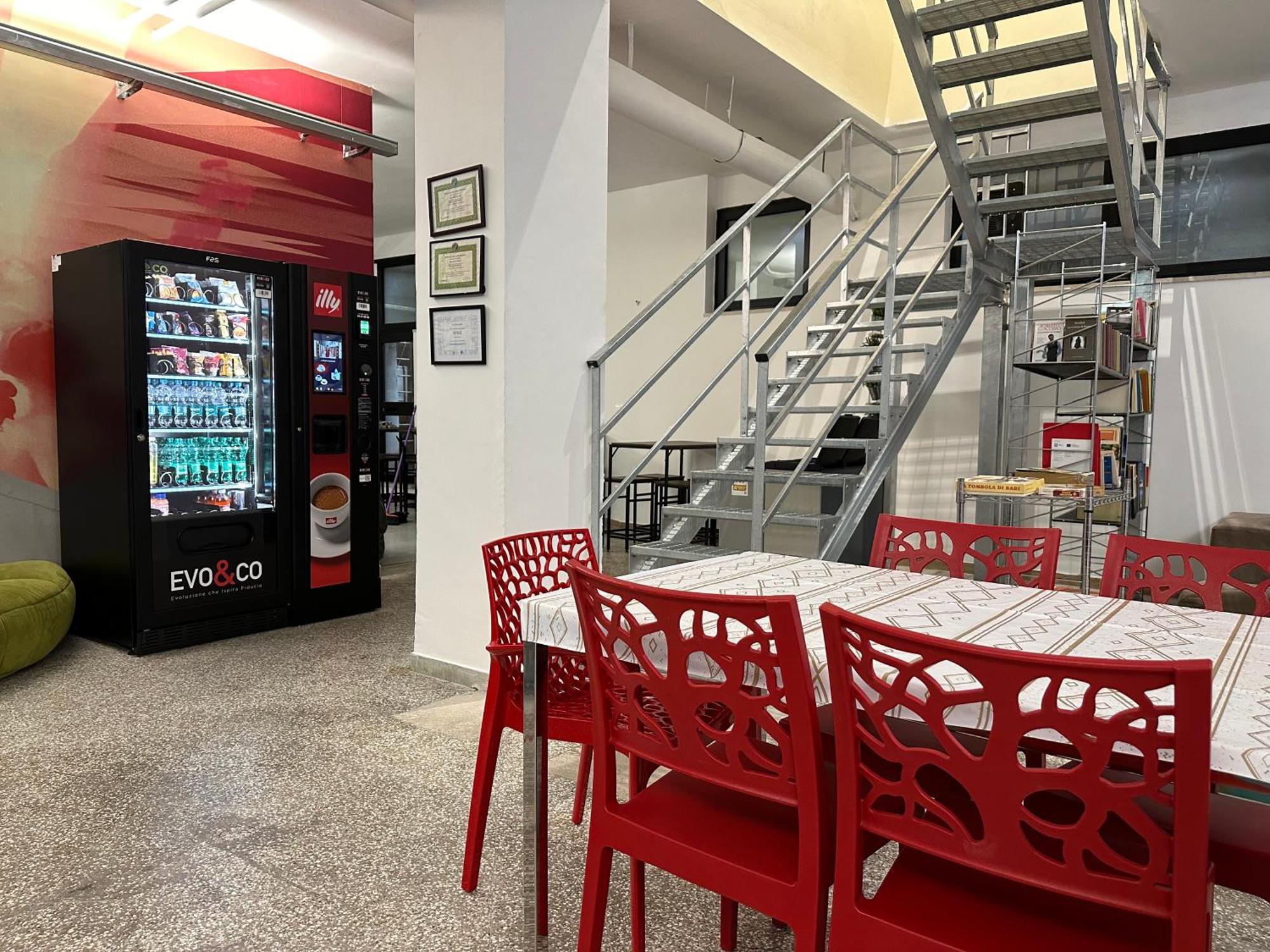 Cconforthotels Host Bari Centrale Exteriör bild