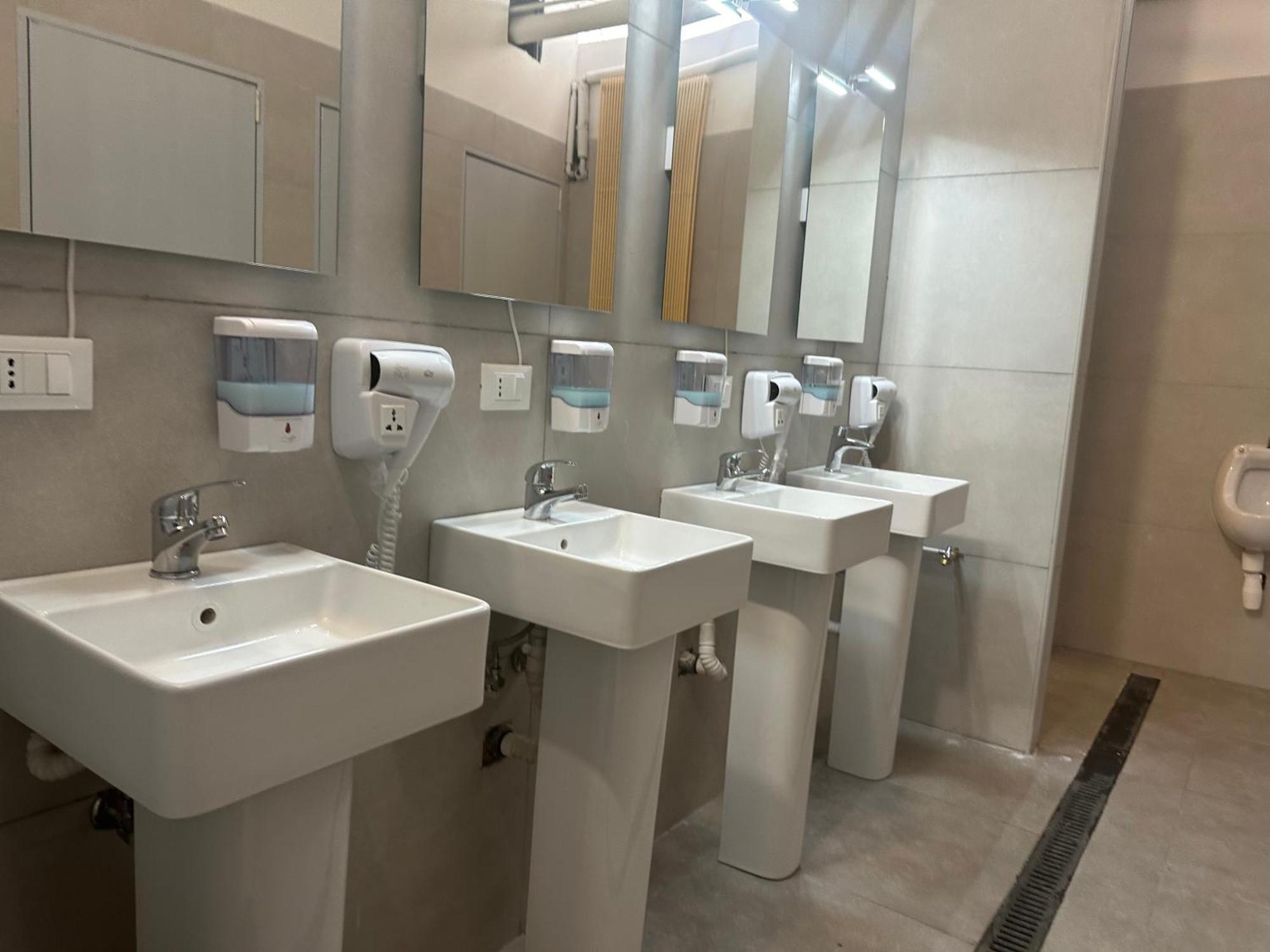 Cconforthotels Host Bari Centrale Exteriör bild